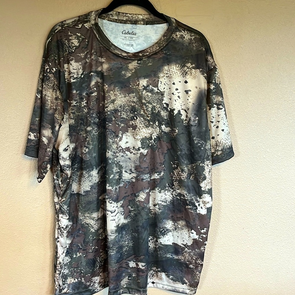 Cabela’s workout shirt Size 2XL